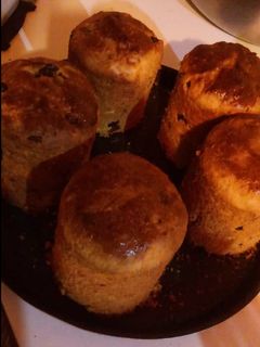 Una foto de Pan dulce especial en latas de duraznos