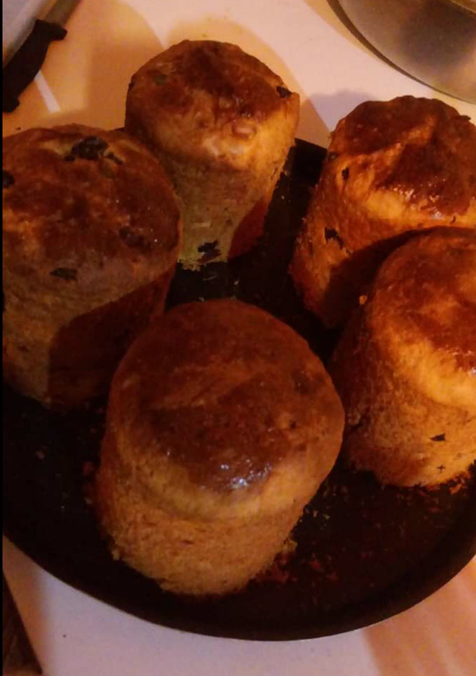 Una foto de Pan dulce especial en latas de duraznos