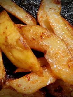 عکسی از دستور سیب زمینی تنوری 🍟🥔