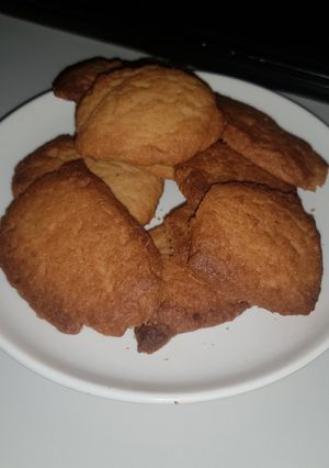 A picture of Tooth some coconut cookies.