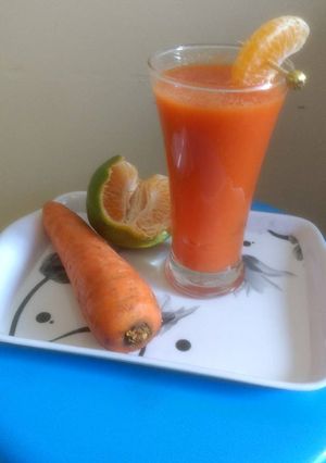 A picture of Carrot and orange health drink.