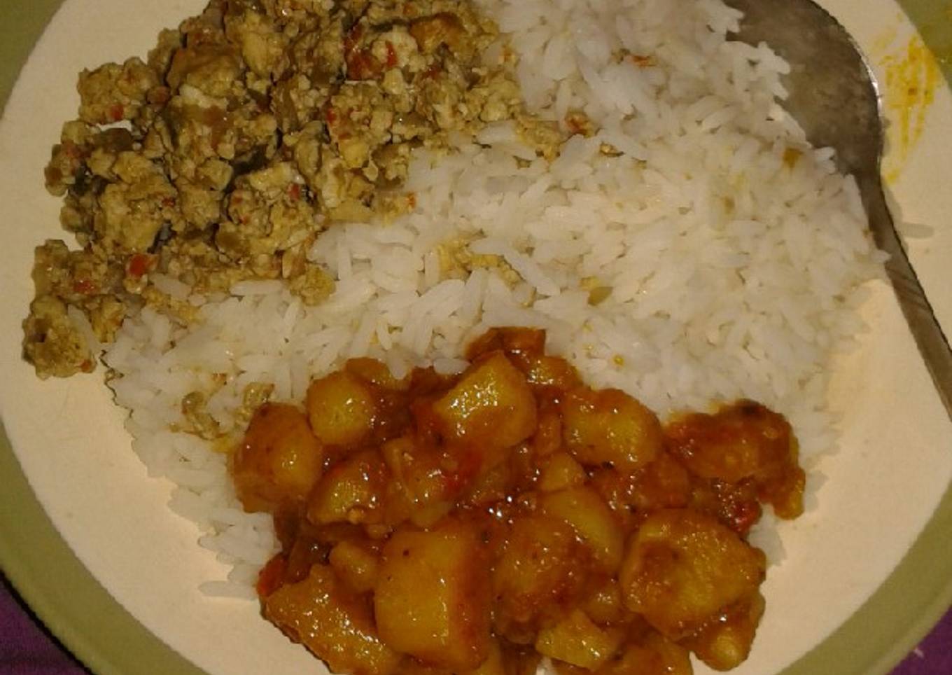 White rice with egg sauce and potato porridge