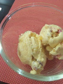 A picture of Kesar pista ice cream.