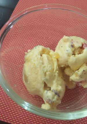 A picture of Kesar pista ice cream.