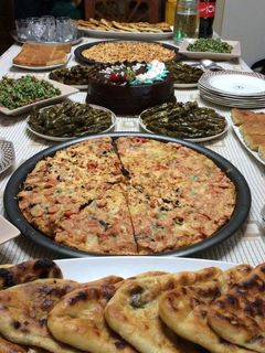 صورة لوصفة بيتزا (في عيد ميلاد بنتي)