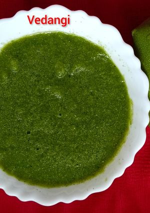 A picture of Mint and Raw Mango Chutney.