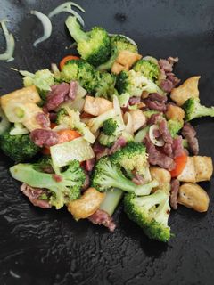 Foto resep Brokoli Cah Sapi Gurih Empuk 🥦