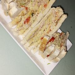A picture of Chicken sandwich.