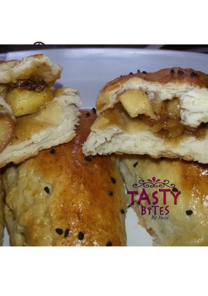 A picture of Apple pies.