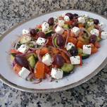 Ensalada griega o horiatiki salata