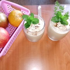 A picture of Oats, 🍎 apple, coffee ☕ smoothie.