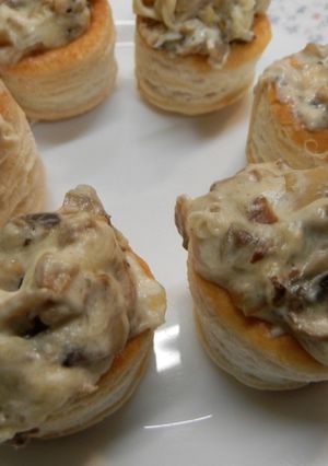 Foto principal de Mini volovanes de champiñones y trufa