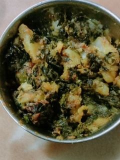 आलू और मेथी की सब्जी (Aloo aur methi ki sabzi recipe in Hindi) रेसिपी मुख्य फोटो