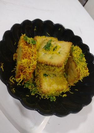 बिस्किट चटपटा सैंडविच रेसिपी मुख्य फोटो