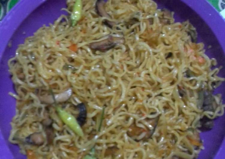 Mie goreng 🍄 shitake