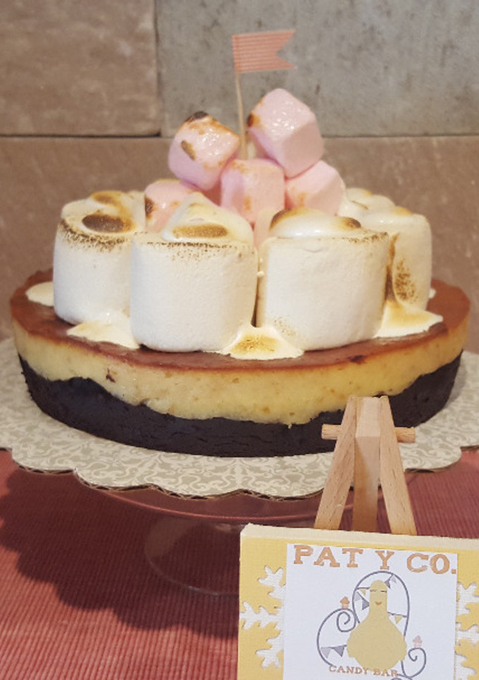 Una foto de Cheesecake de chocolate "sobao" en las nubes