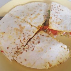 A picture of Stuffed cheesy tortillas.
