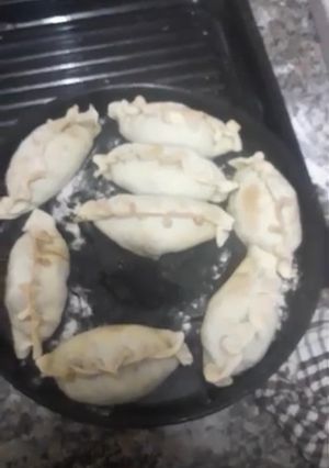 Una foto de Empanadas de Pollo✨😋✨😋