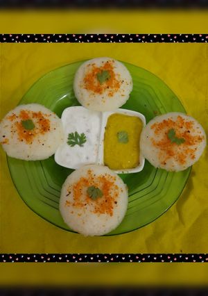 રવા ઈડલી (Rava Idli Recipe In Gujarati) રેસીપી મુખ્ય ફોટો