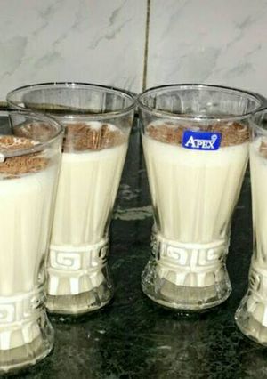 A picture of Banana milk shake.