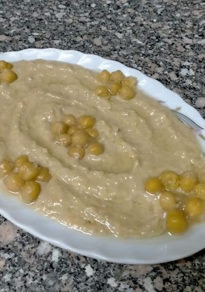صورة لوصفة حمص متبل بالطحينة 🍞🍛