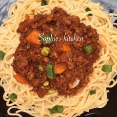 A picture of Spaghetti Bolognese.