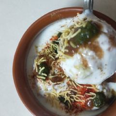 A picture of Dahi Vada.