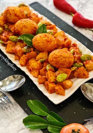 A picture of Egg Potato Balado.