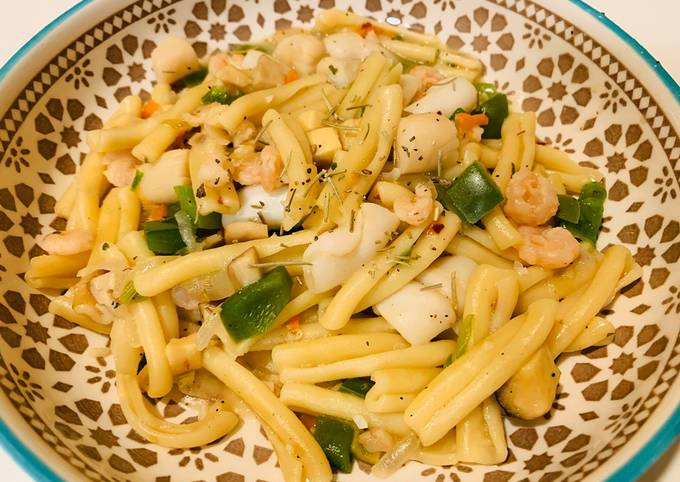 Simple Way to Make Fancy Bell Pepper Seafood Pasta for Diet Food
