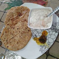 A picture of Aloo paratha.