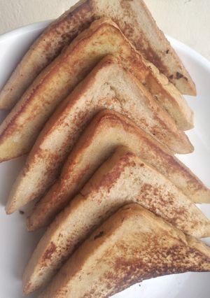 A picture of French toast.