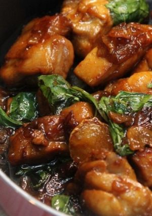 A picture of Taiwanese Three Cup Chicken.