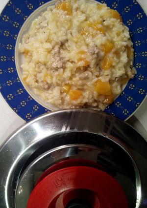 Foto di Risotto con zucca e salsiccia con il coperchio Magik cooker