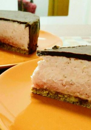 Una foto de Tarta bombón de mouse de fresa