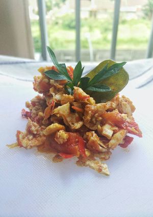 A picture of Chilli Scrambled Eggs.