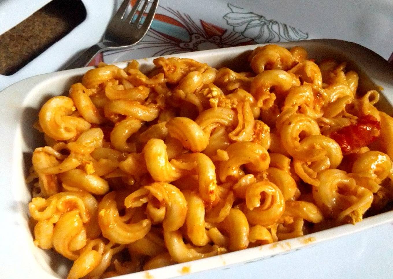 Scrambled Eggs Macaroni