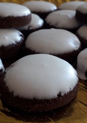 Una foto de Galletitas de chocolate glaseadas 😋