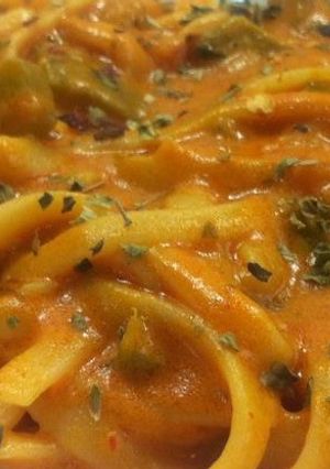 A picture of Pasta with Tangy Tomato Sauce' :).
