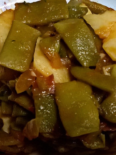 Una foto de Judías verdes con jamón y tomate
