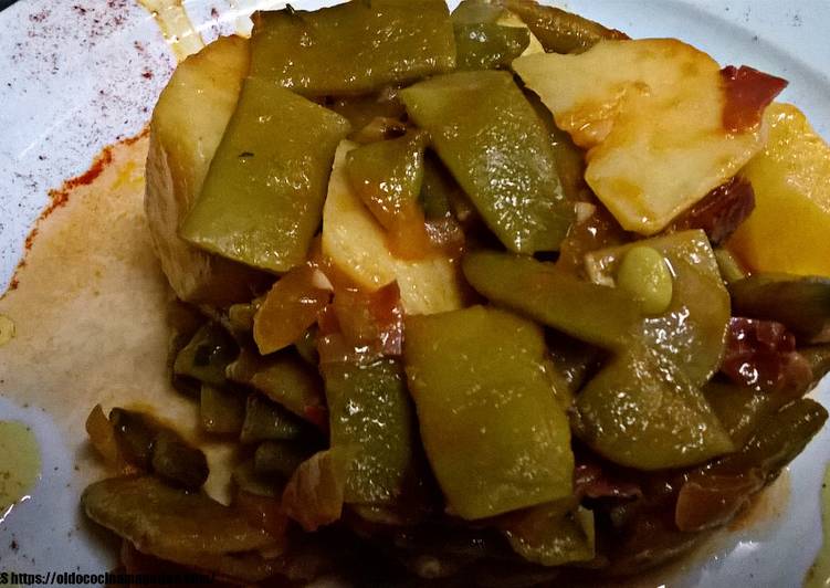 Judías verdes con jamón y tomate