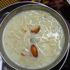A picture of Vermicelli kheer pysam.