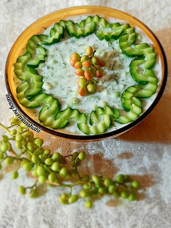 عکسی از دستور ماست و خیار با ونوشک