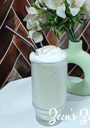 A picture of Lychee Shake.