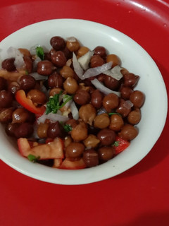 चना चाट (Chana chaat recipe in hindi) रेसिपी मुख्य फोटो