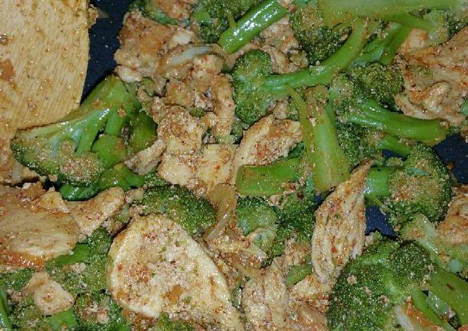 Sweet and Spicy Stir Fry with Chicken and Broccoli