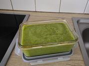 Une photo de gaspacho frais