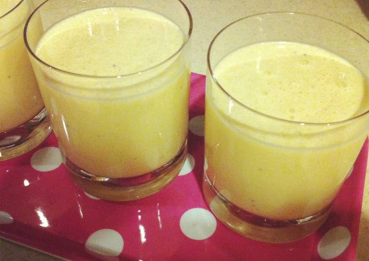 Recipe of Super Quick Homemade Banana- Peanut Smoothie