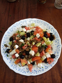 Una foto de Melizanosalata o ensalada de berenjena y queso feta