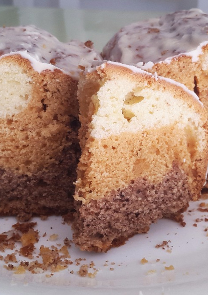 Una foto de Torta de chocolate, dulce de leche y vainilla