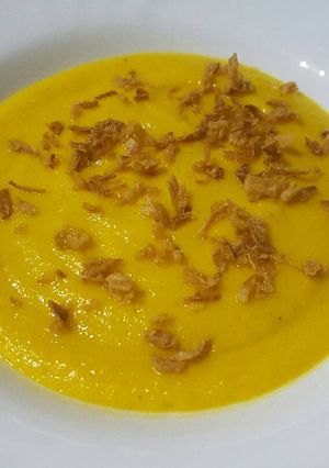 Una foto de Crema de calabacines y zanahoria ecológicos
